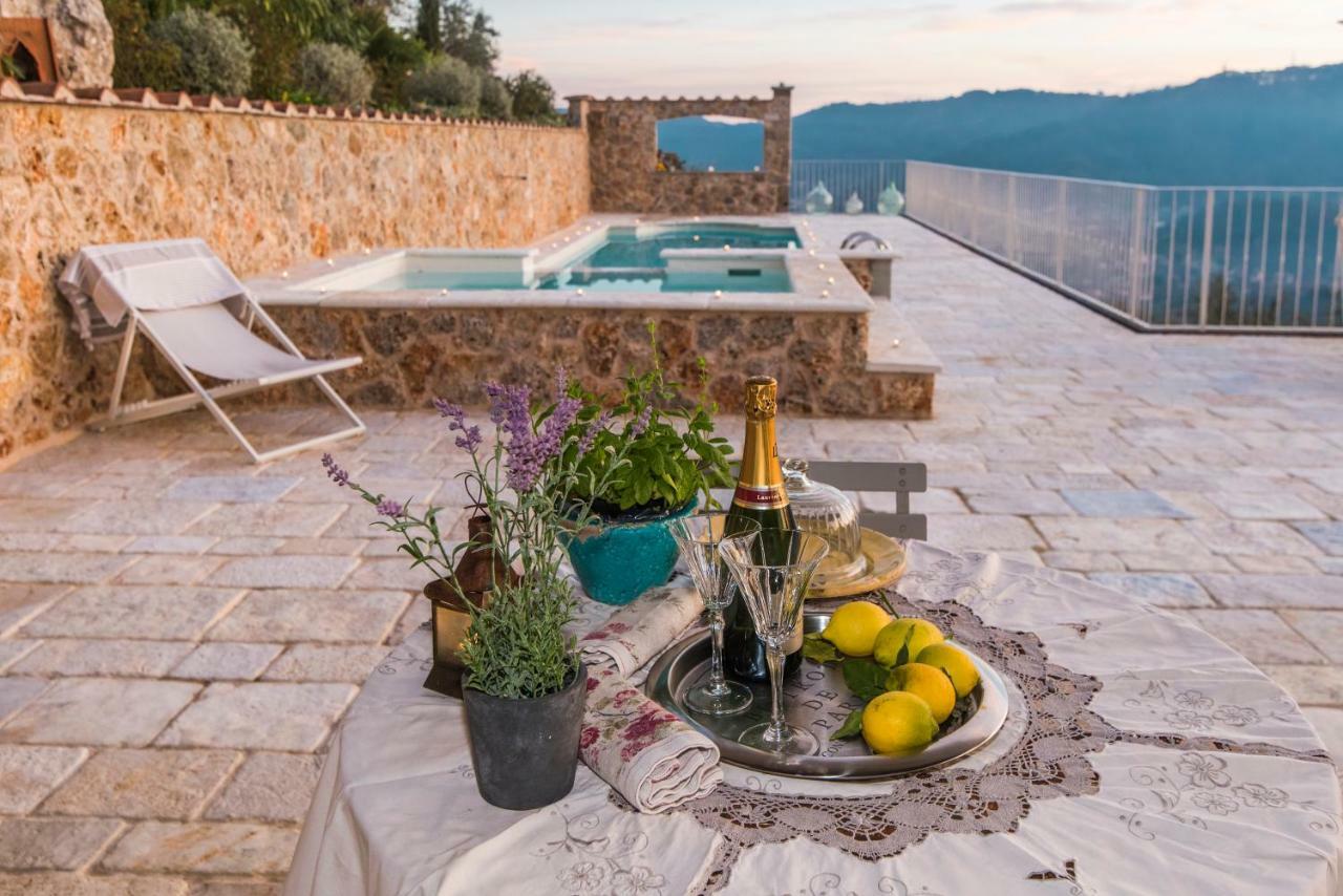 Charming Farmhouse In The Hills, Private Pool, Sea View, Dream Panorama カマイオーレ エクステリア 写真