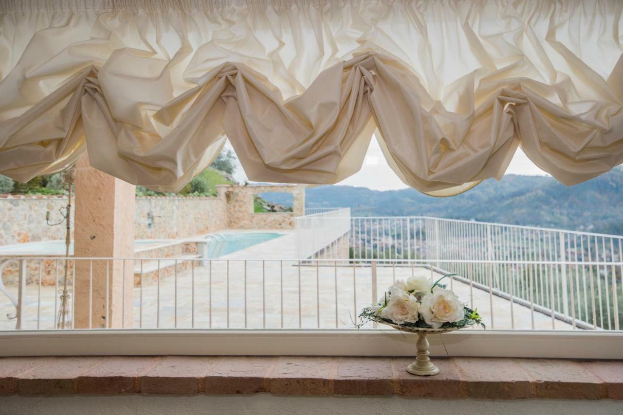 Charming Farmhouse In The Hills, Private Pool, Sea View, Dream Panorama カマイオーレ エクステリア 写真